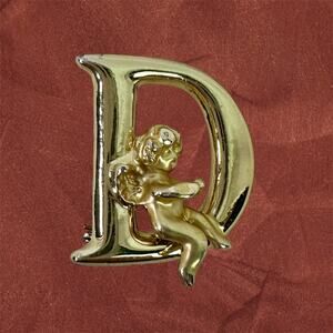 3/$20 L Razza VTG D Initial Brooch Brushed Goldtone Cherub Letter Signed 1980s